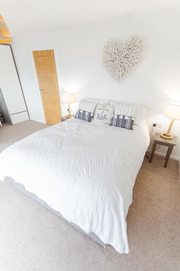 Watersedge Retreat, Views, Sunsets, Dogs Welcome Sandside  Exterior photo