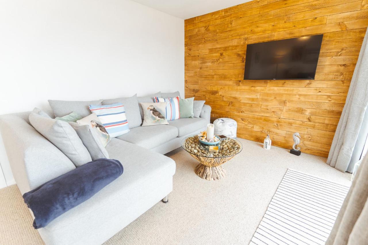Watersedge Retreat, Views, Sunsets, Dogs Welcome Sandside  Exterior photo