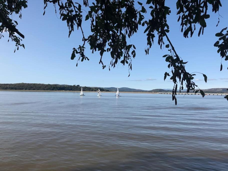 Watersedge Retreat, Views, Sunsets, Dogs Welcome Sandside  Exterior photo