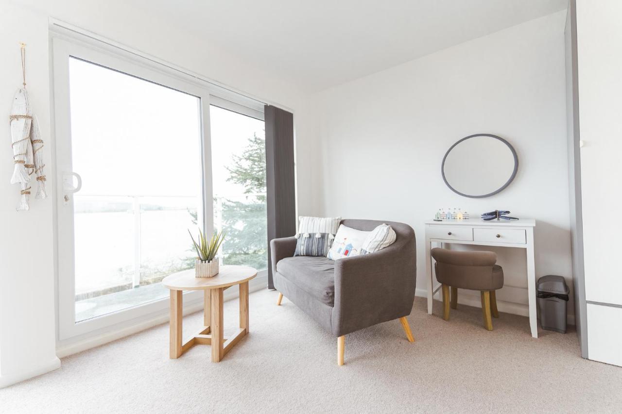 Watersedge Retreat, Views, Sunsets, Dogs Welcome Sandside  Exterior photo
