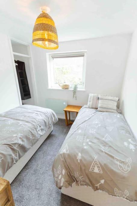 Watersedge Retreat, Views, Sunsets, Dogs Welcome Sandside  Exterior photo