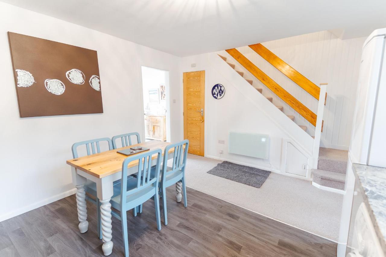 Watersedge Retreat, Views, Sunsets, Dogs Welcome Sandside  Exterior photo