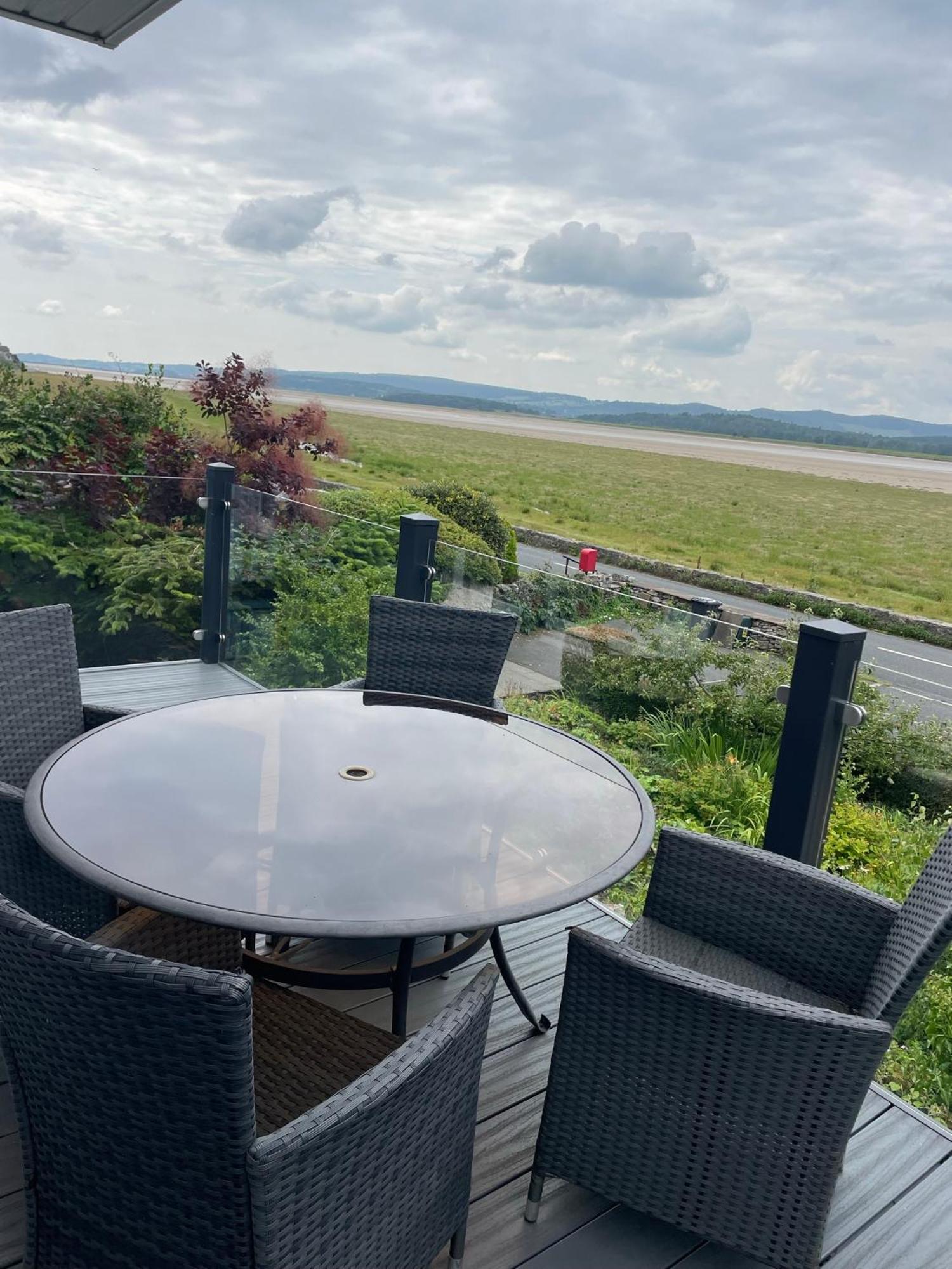 Watersedge Retreat, Views, Sunsets, Dogs Welcome Sandside  Exterior photo